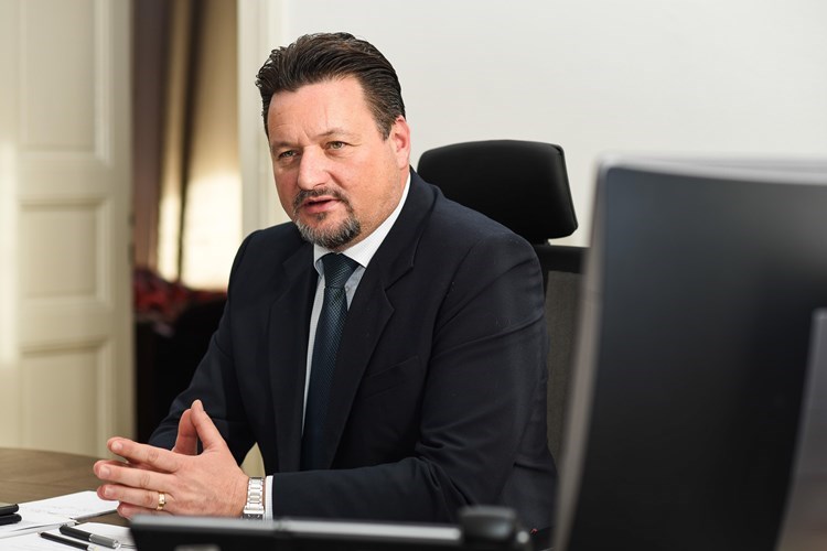 Ministar Kuščević za Hinu: Reforme u 2018. - digitalizacija javne uprave i nove usluge za građane
